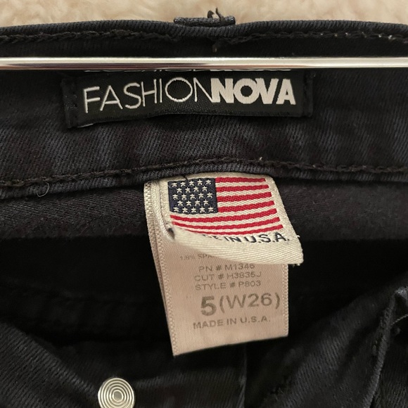 Fashion Nova Black Ripped High-Waisted Skinny Jeans Size 5 - Picture 6 of 6